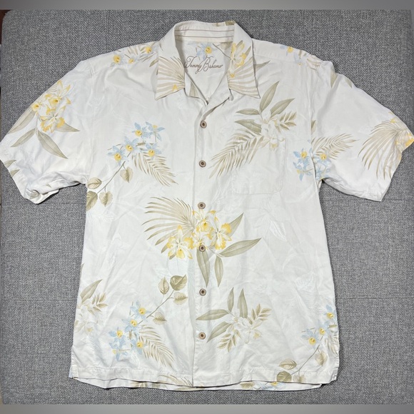 Other - Tommy Bahama Mens Size L 100% Silk Short Sleeve Floral Shirt